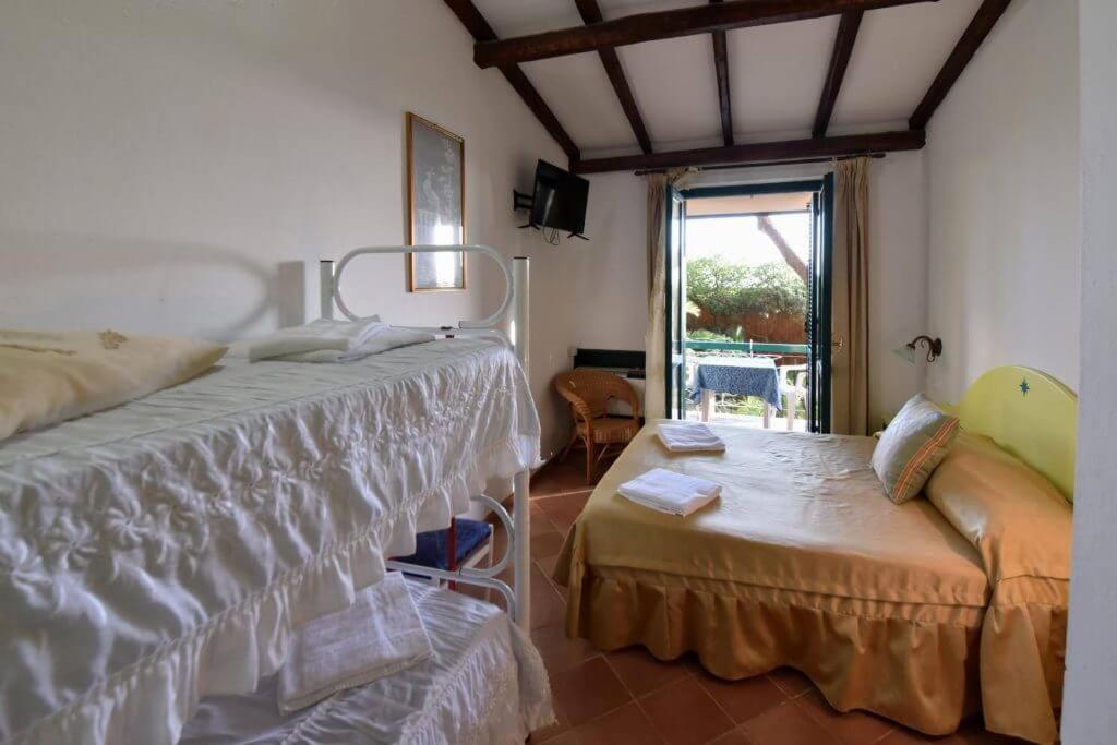 Hotel Club Torre Capovento Sperlonga Bagian luar foto