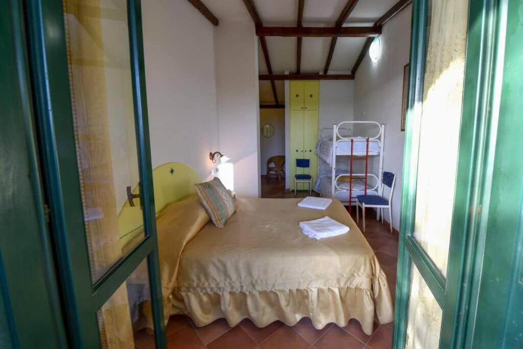 Hotel Club Torre Capovento Sperlonga Bagian luar foto