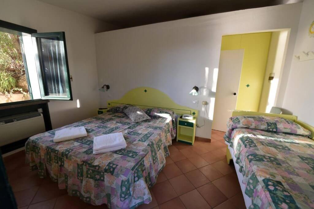 Hotel Club Torre Capovento Sperlonga Bagian luar foto