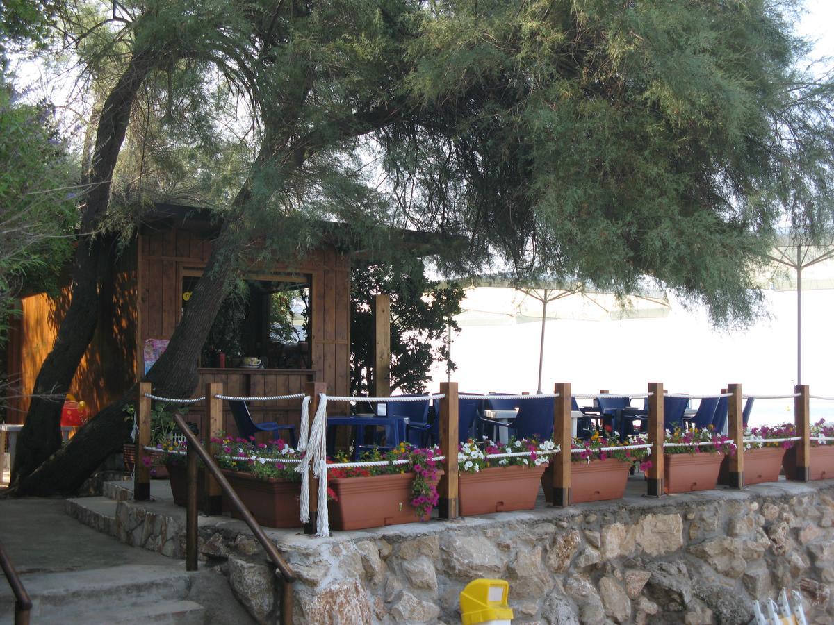 Hotel Club Torre Capovento Sperlonga Bagian luar foto