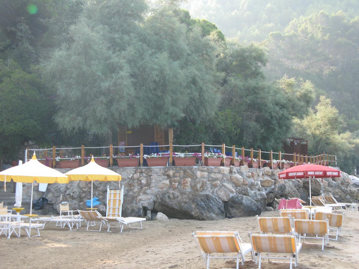 Hotel Club Torre Capovento Sperlonga Bagian luar foto