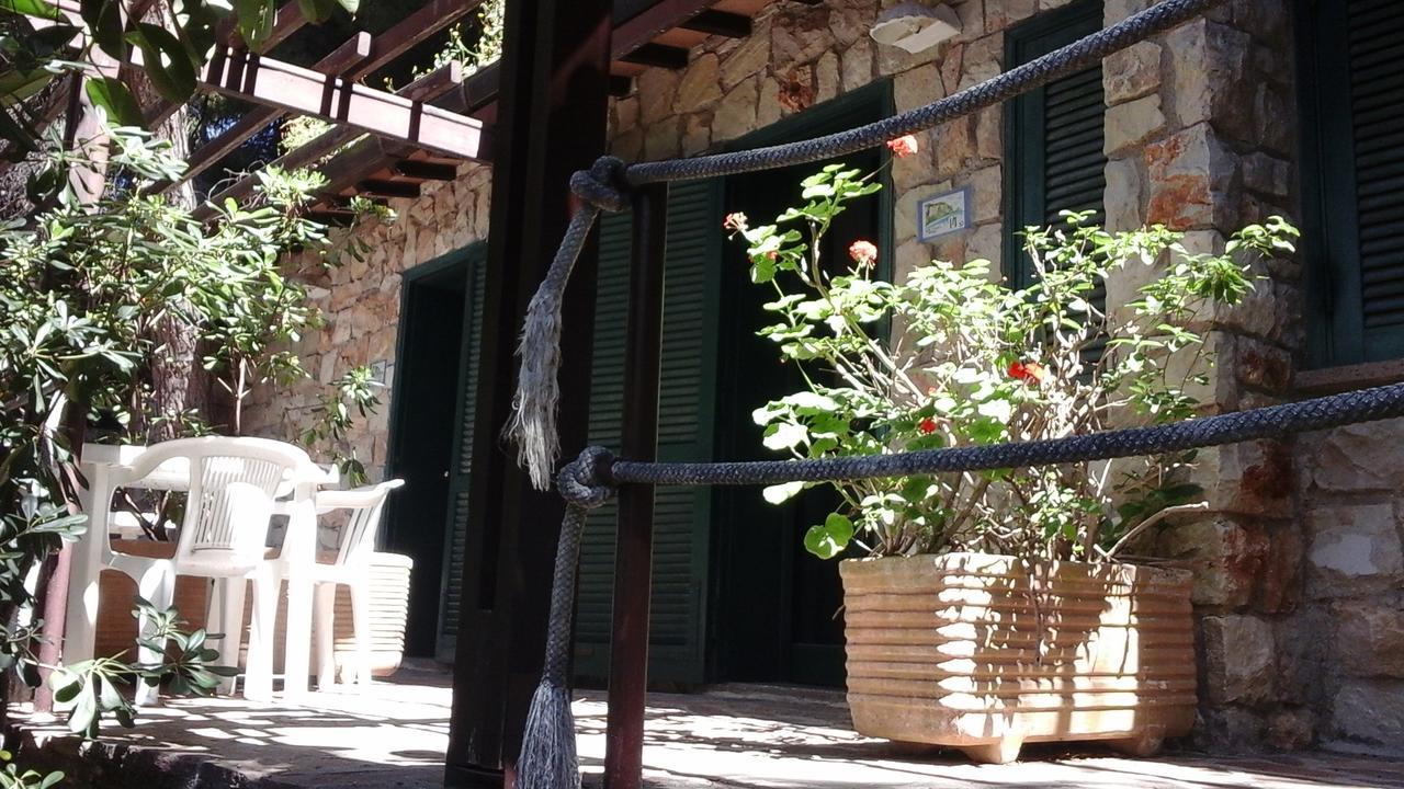 Hotel Club Torre Capovento Sperlonga Bagian luar foto