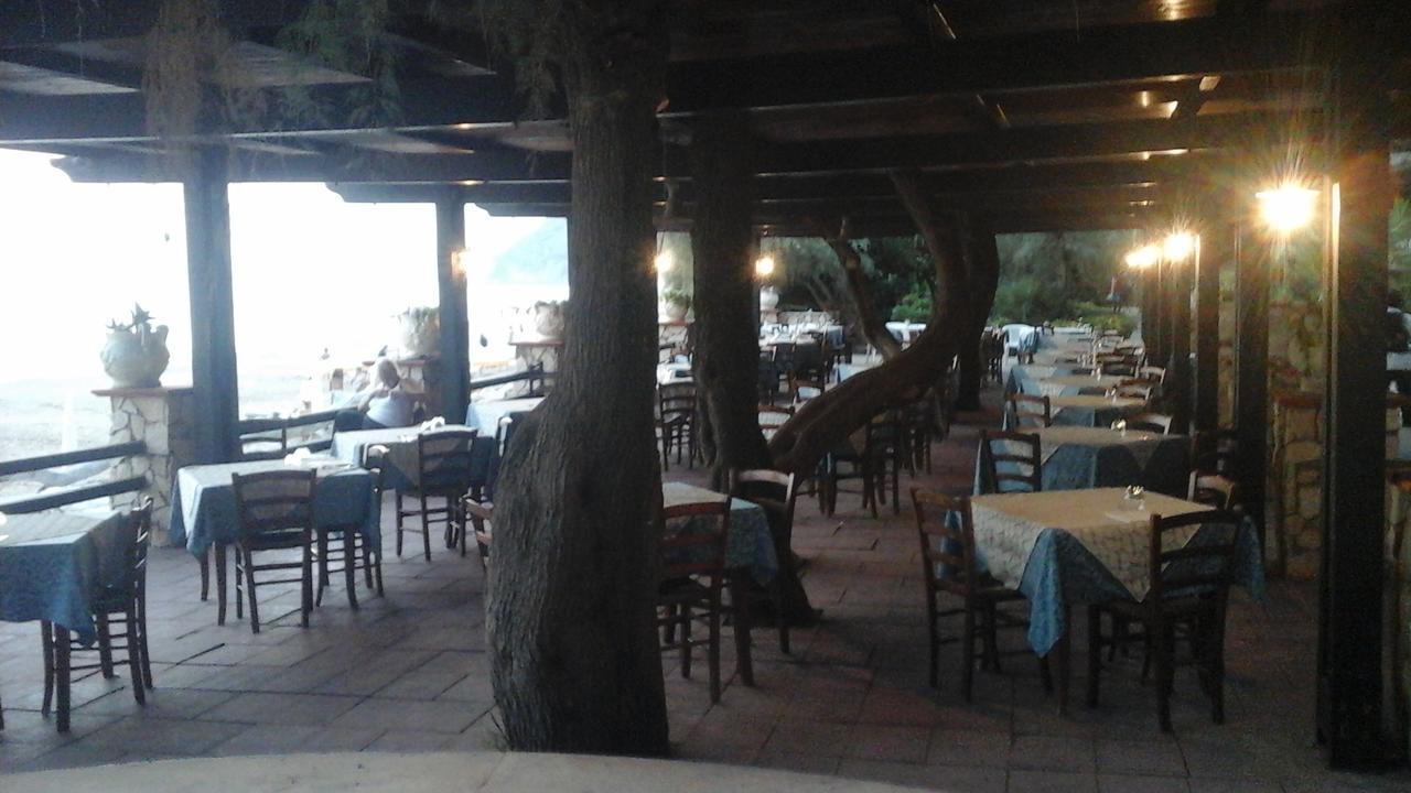 Hotel Club Torre Capovento Sperlonga Bagian luar foto